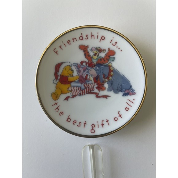 Hallmark Keepsake Ornament Winne The Pooh The Gift Of Friendship Plate Christmas - Picture 2 of 5